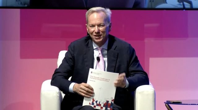 Former Google CEO Eric Schmidt Criticized After Release of China Report